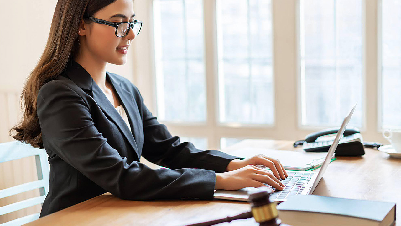 5 Legal Assistant Qualities to Build for Business Success