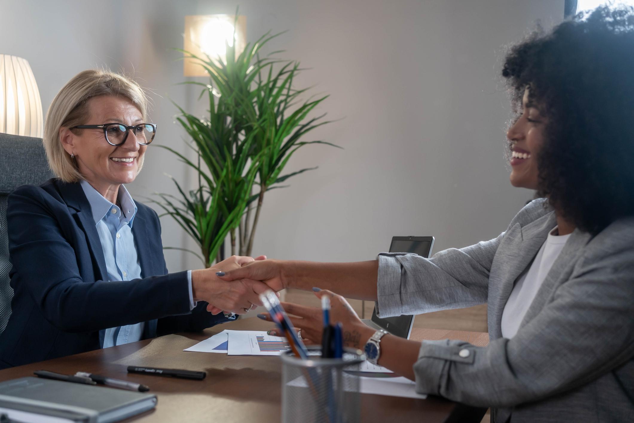 4 Soft Skills That Make You Stand Out as an Administrative Assistant