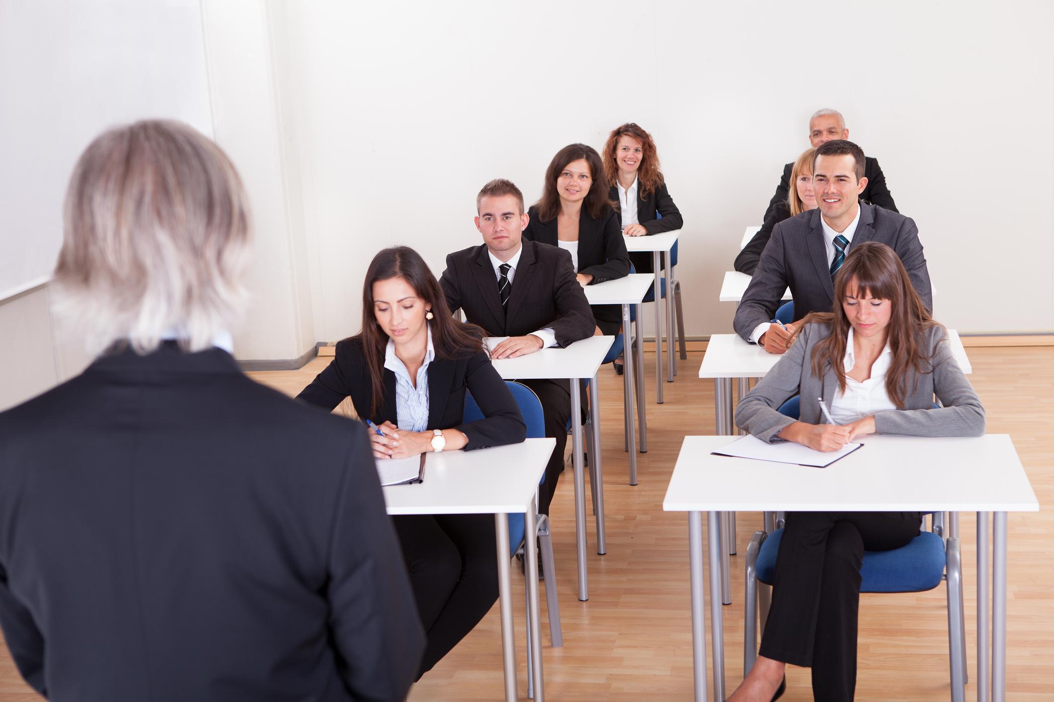 5 Reasons Why Fall Is the Perfect Time to Start Your Business Management Training